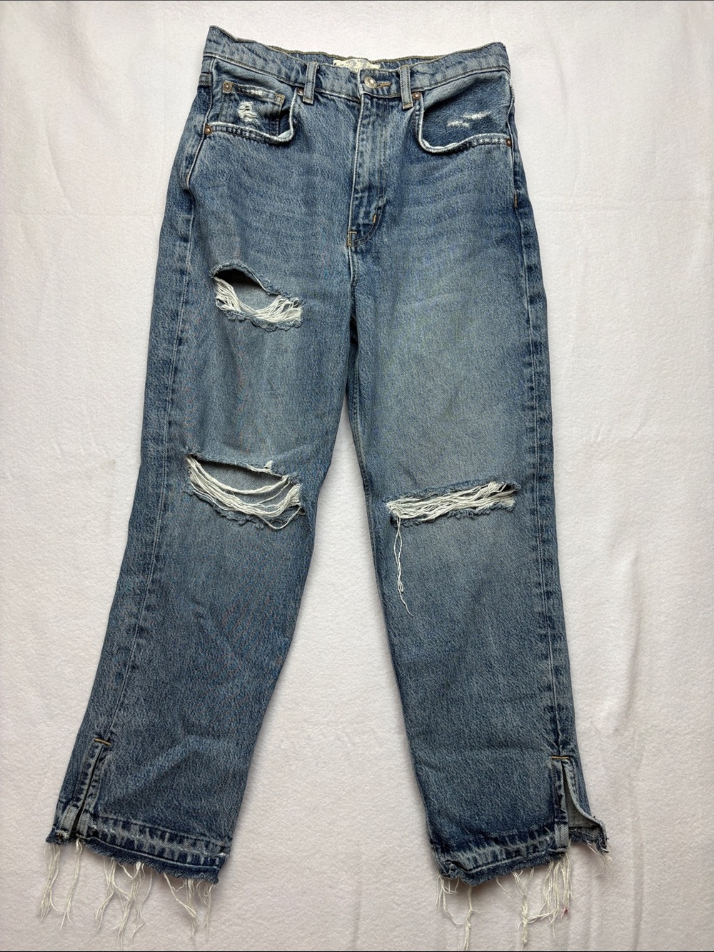 We the Free size 27 Relaxed Fit Distressed Denim Jeans blue straight leg crop